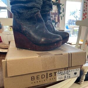 Bed|Stu Black Luxe Wedge Boots